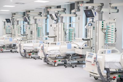 nowe skrzydło Szpitala Bielańskiego