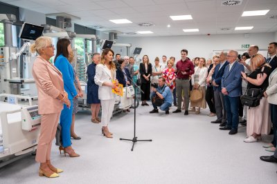 nowe skrzydło Szpitala Bielańskiego