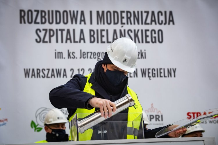Kamień węgielny pod rozbudowę Szpitala Bielańskiego wmurowany